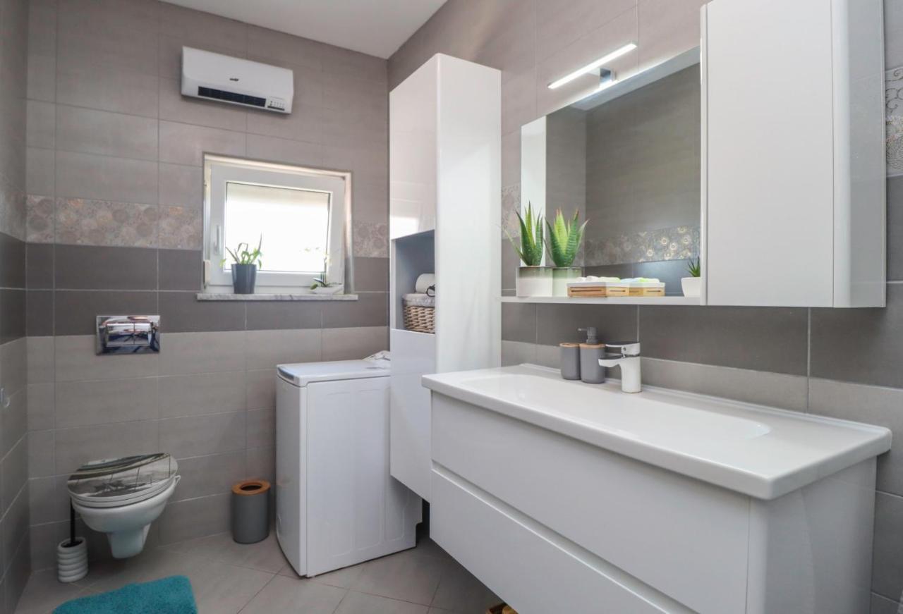 Family Apartment Crikvenica Exterior photo